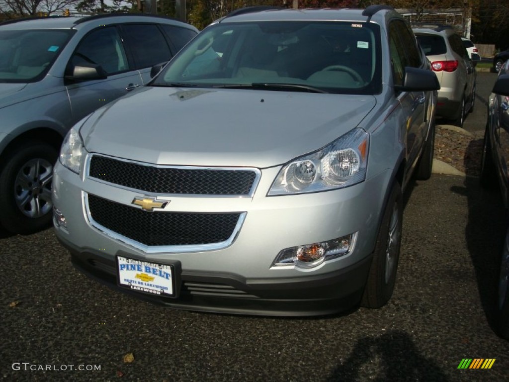 2012 Traverse LS - Silver Ice Metallic / Dark Gray/Light Gray photo #1