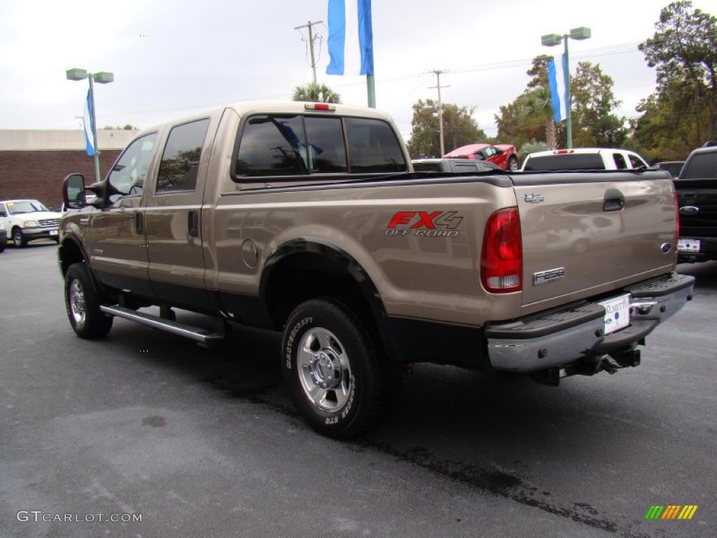 2005 F250 Super Duty Lariat Crew Cab 4x4 - Arizona Beige Metallic / Tan photo #6