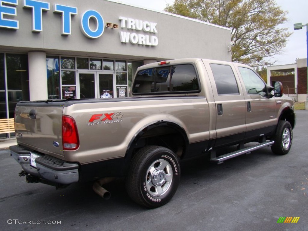 2005 F250 Super Duty Lariat Crew Cab 4x4 - Arizona Beige Metallic / Tan photo #8
