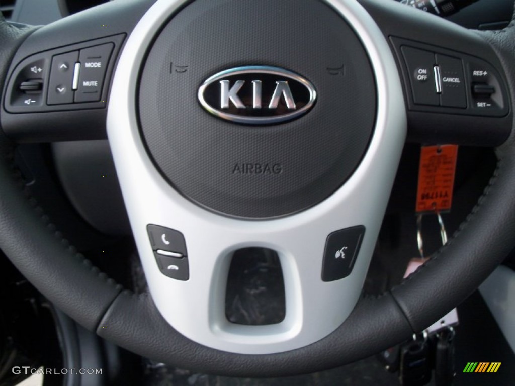 2012 Kia Soul + Controls Photo #56174948