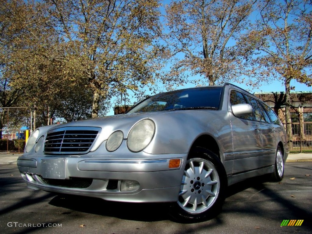 Brilliant Silver Metallic Mercedes-Benz E
