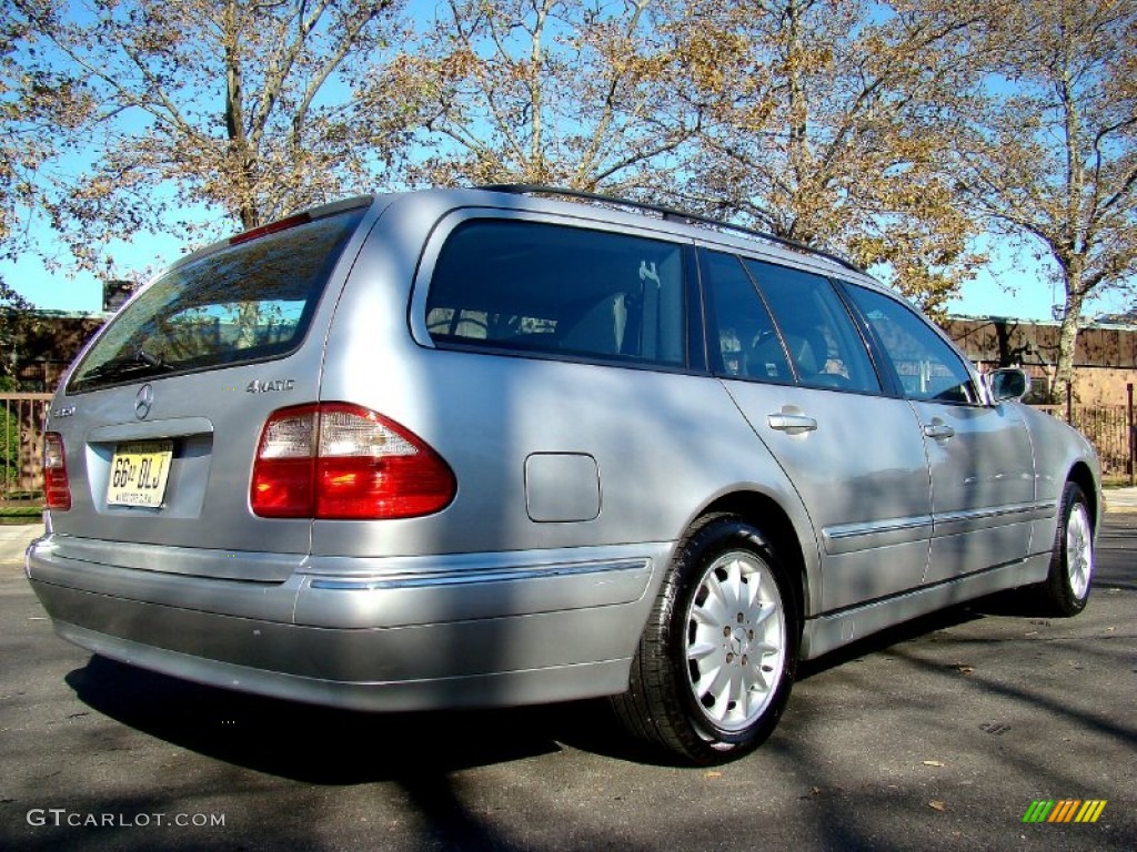 2002 E 320 4Matic Wagon - Brilliant Silver Metallic / Charcoal photo #21