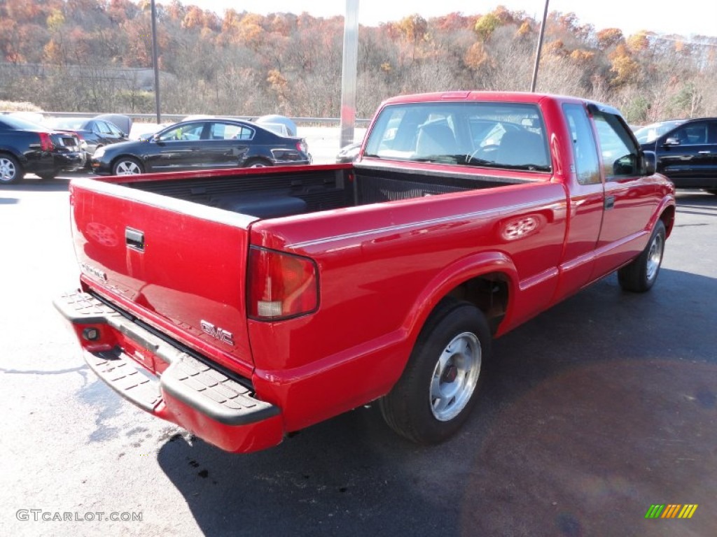 2000 Sonoma SLS Sport Extended Cab - Fire Red / Graphite photo #5