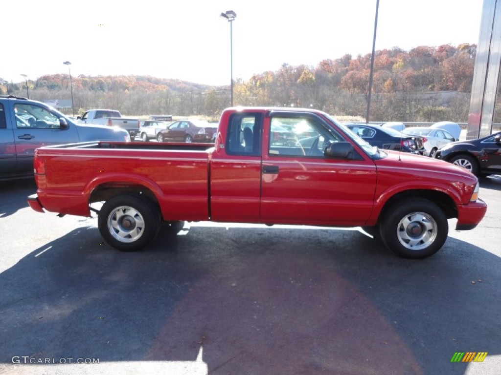 2000 Sonoma SLS Sport Extended Cab - Fire Red / Graphite photo #6