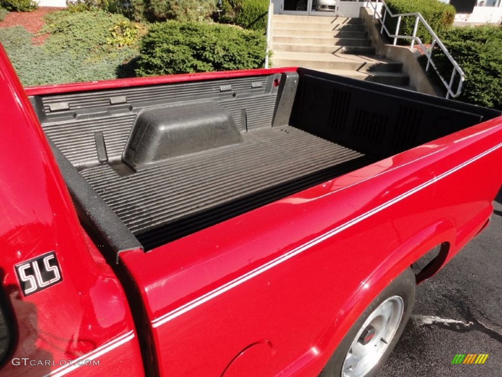 2000 Sonoma SLS Sport Extended Cab - Fire Red / Graphite photo #10