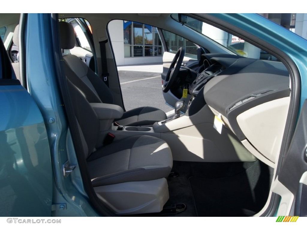 2012 Focus SE Sedan - Frosted Glass Metallic / Stone photo #13