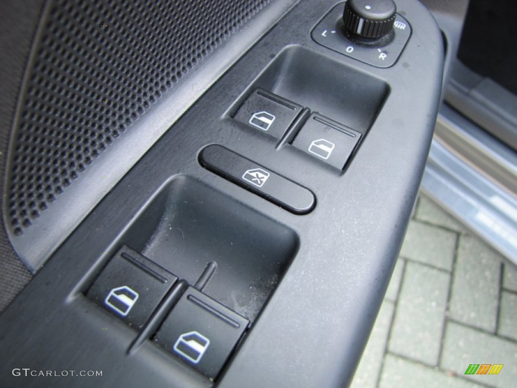 2010 Jetta S Sedan - Platinum Grey Metallic / Titan Black photo #12