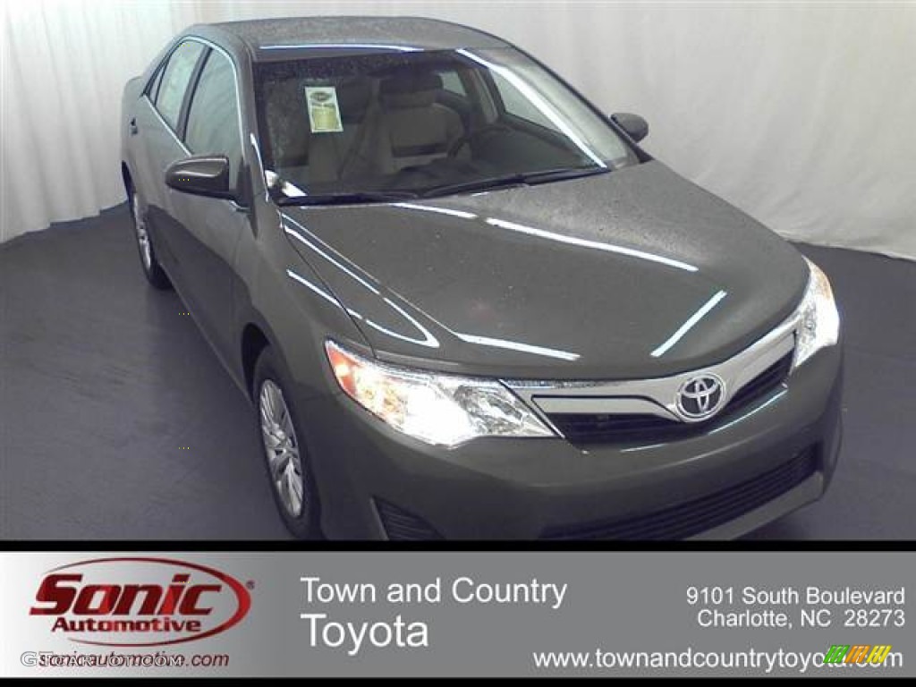 2012 Camry LE - Cypress Green Pearl / Ivory photo #1