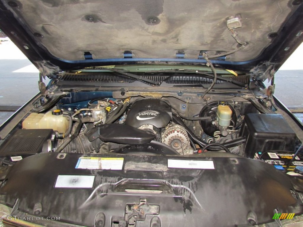 2001 Chevrolet Tahoe LT Engine Photos