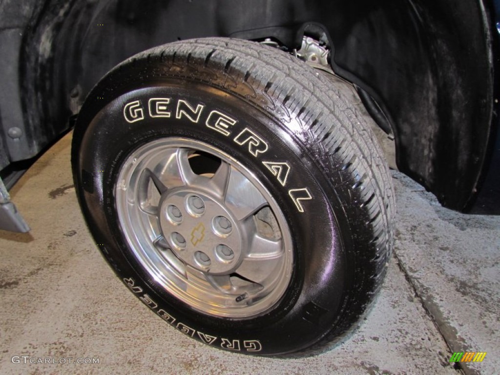 2001 Chevrolet Tahoe LT Wheel Photos