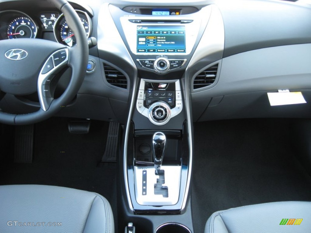 2012 Hyundai Elantra Limited Controls Photo #56183405