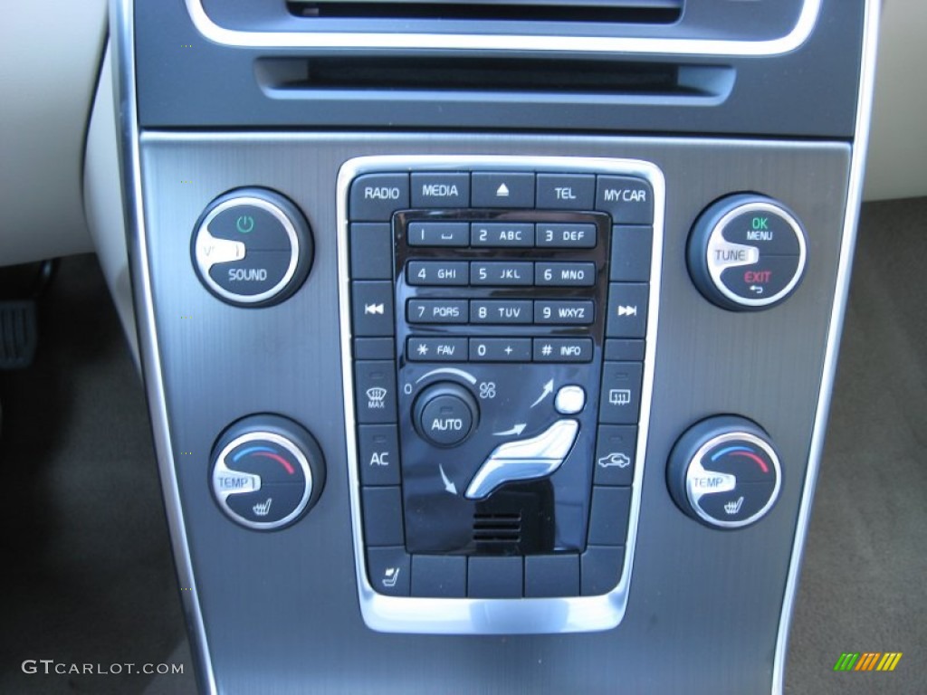 2012 Volvo S60 T5 Controls Photo #56184227