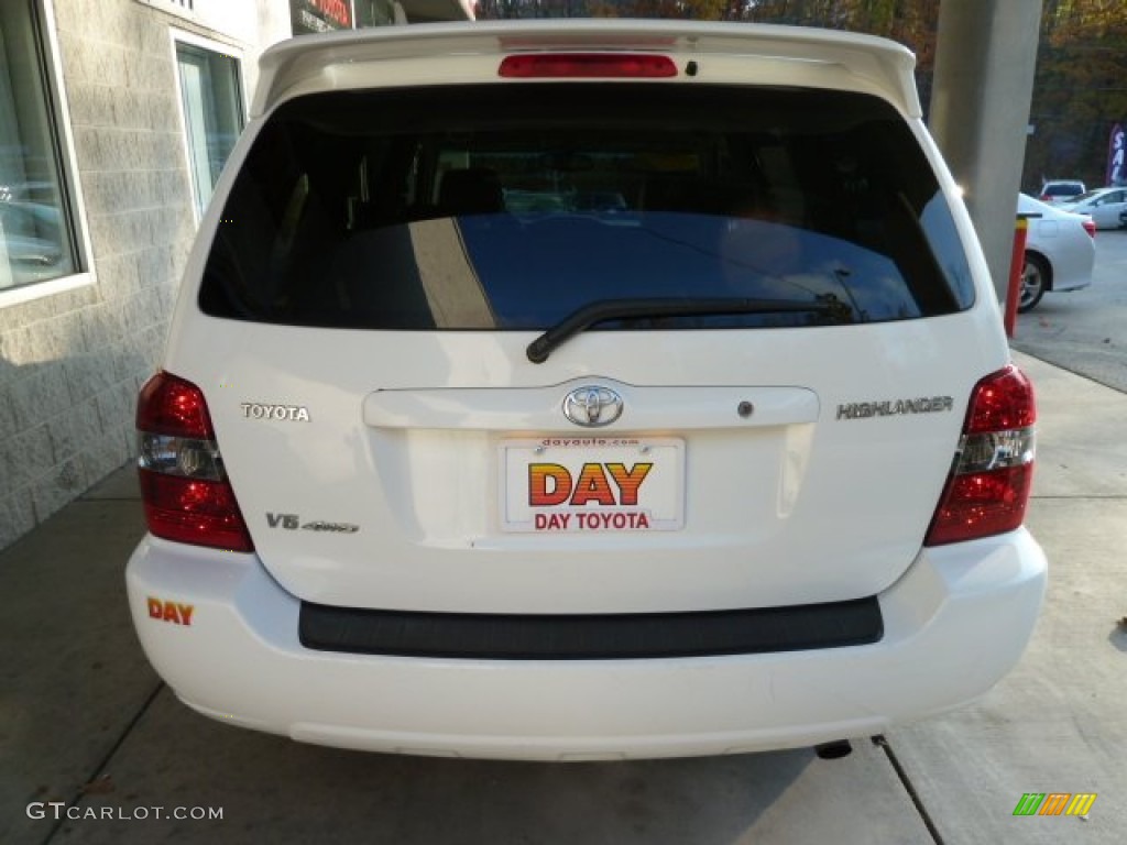 2004 Highlander Limited V6 4WD - Super White / Ivory photo #3