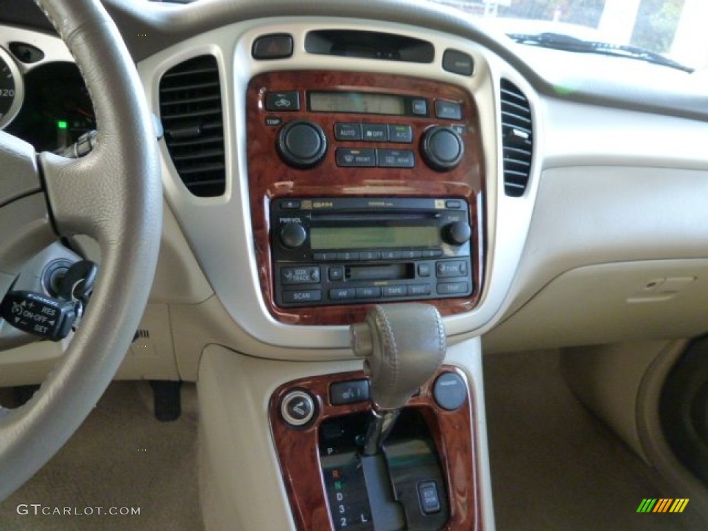 2004 Highlander Limited V6 4WD - Super White / Ivory photo #13