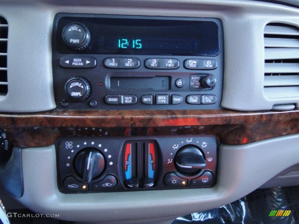 2004 Impala  - White / Medium Gray photo #20