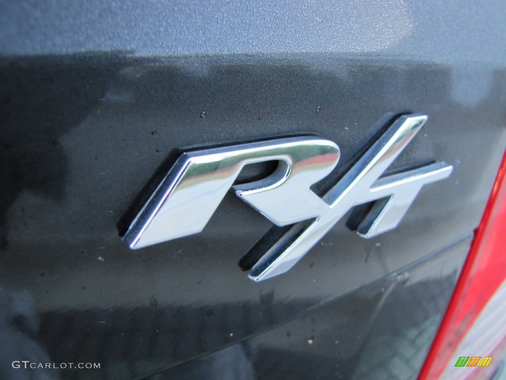 2008 Dodge Caliber R/T Marks and Logos Photos