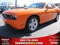 Header Orange - Challenger SXT Photo No. 1