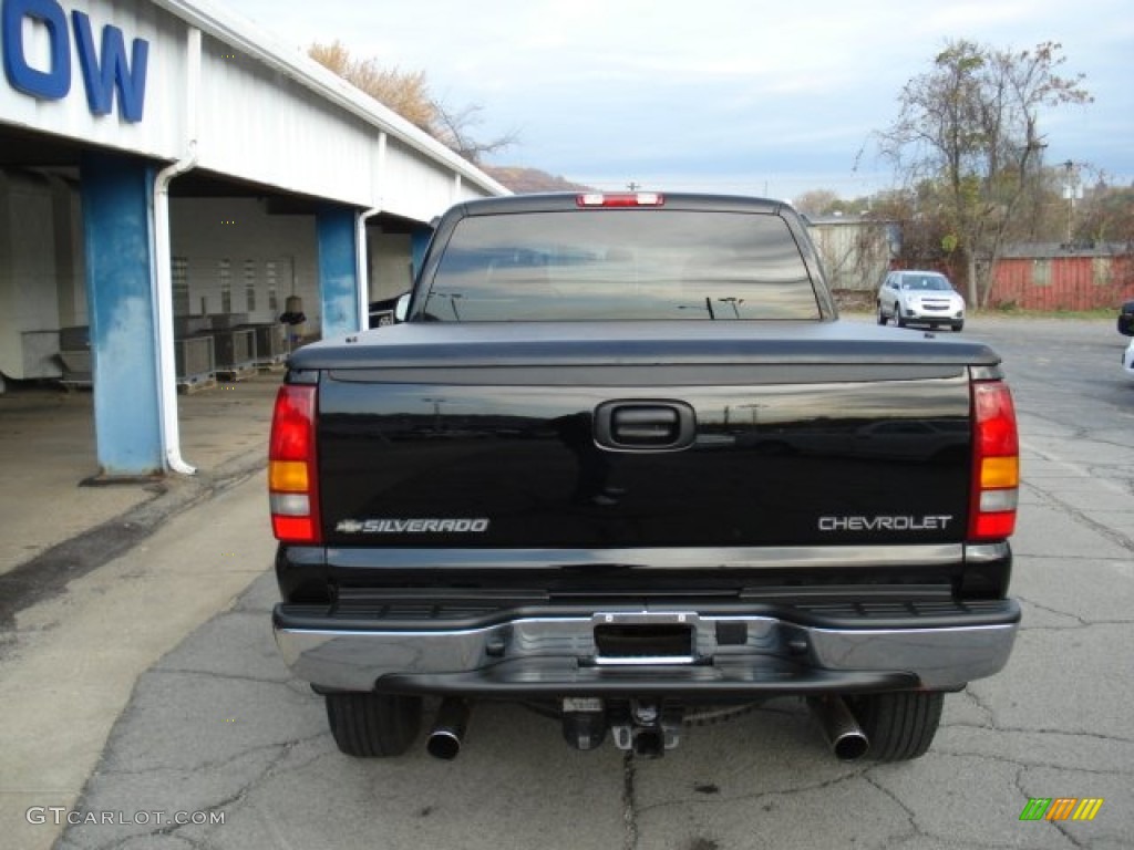 2002 Silverado 2500 LS Extended Cab 4x4 - Onyx Black / Graphite photo #7