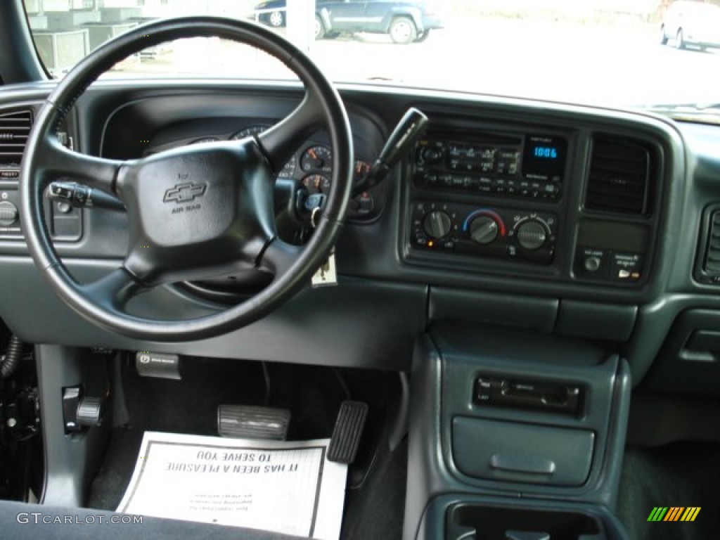 2002 Silverado 2500 LS Extended Cab 4x4 - Onyx Black / Graphite photo #13