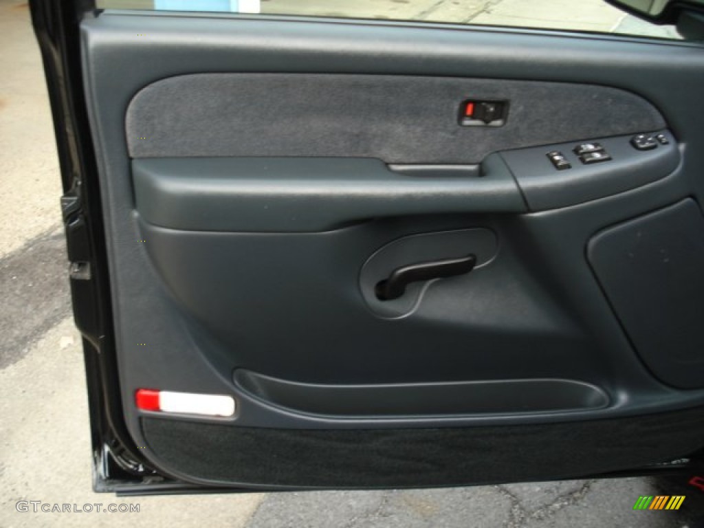 2002 Silverado 2500 LS Extended Cab 4x4 - Onyx Black / Graphite photo #15
