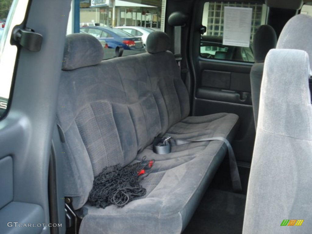 2002 Silverado 2500 LS Extended Cab 4x4 - Onyx Black / Graphite photo #18