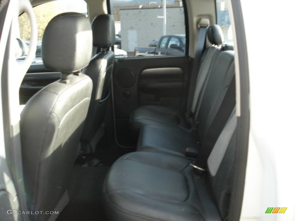 2005 Ram 1500 Laramie Quad Cab 4x4 - Bright White / Dark Slate Gray photo #16