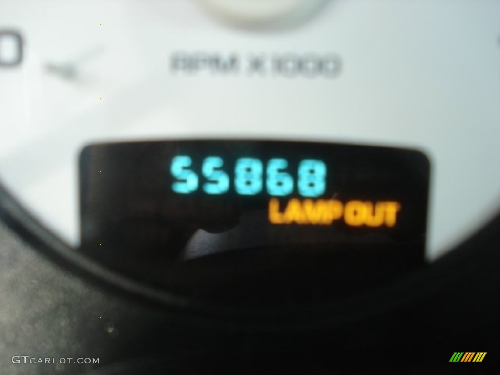 2005 Ram 1500 Laramie Quad Cab 4x4 - Bright White / Dark Slate Gray photo #24