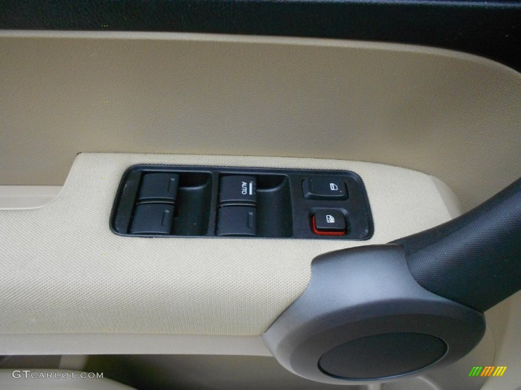 2010 Honda CR-V LX Controls Photo #56197672