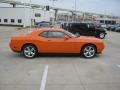 Header Orange - Challenger SXT Photo No. 6