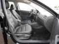 Black - Jetta SE Sedan Photo No. 13