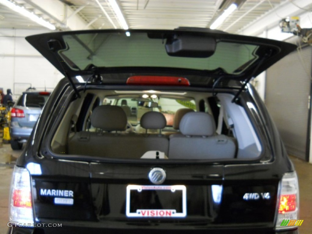 2008 Mariner V6 Premier 4WD - Black / Cashmere photo #19