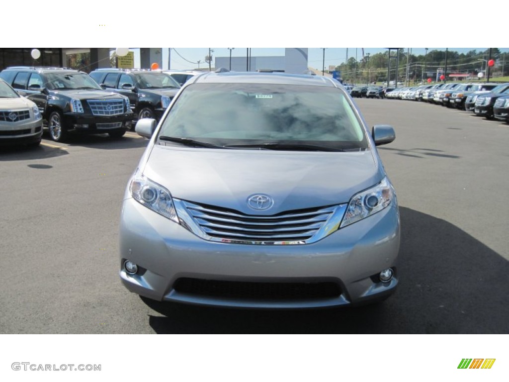 2012 Sienna Limited - Silver Sky Metallic / Light Gray photo #8