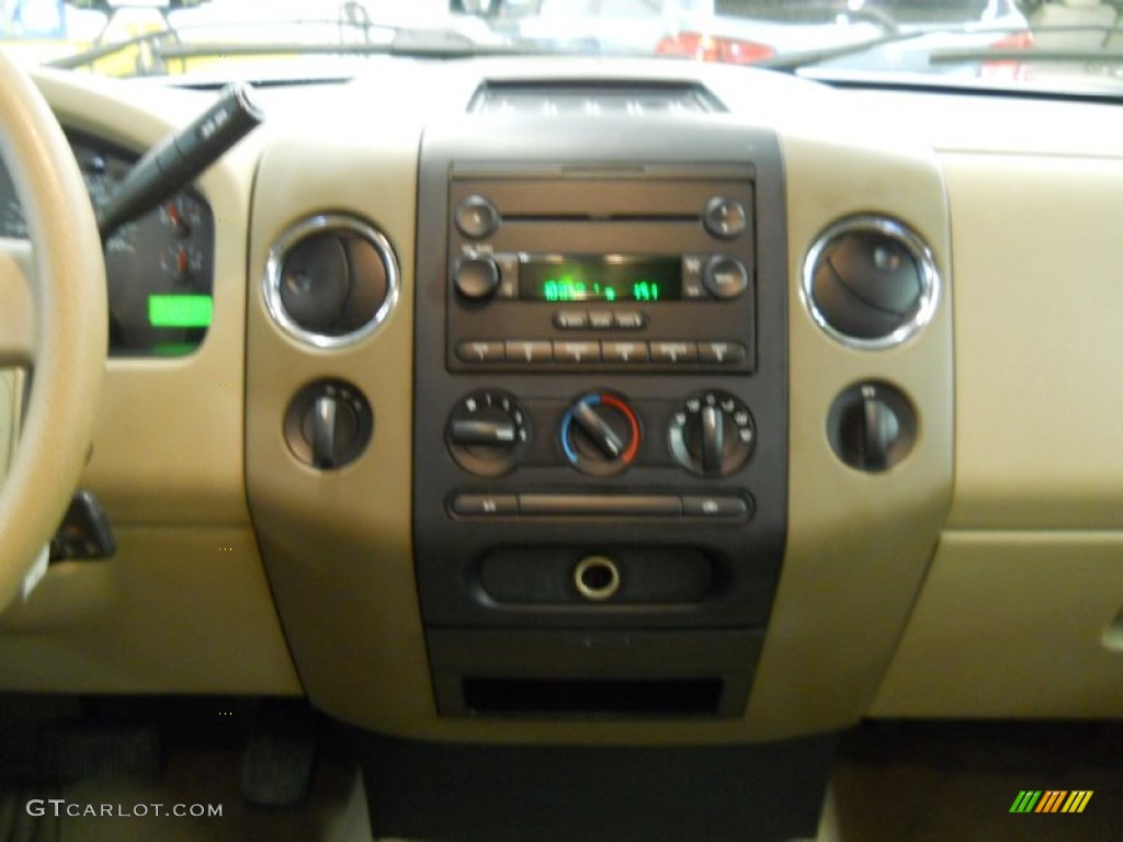 2006 F150 XLT SuperCab 4x4 - Oxford White / Tan photo #5