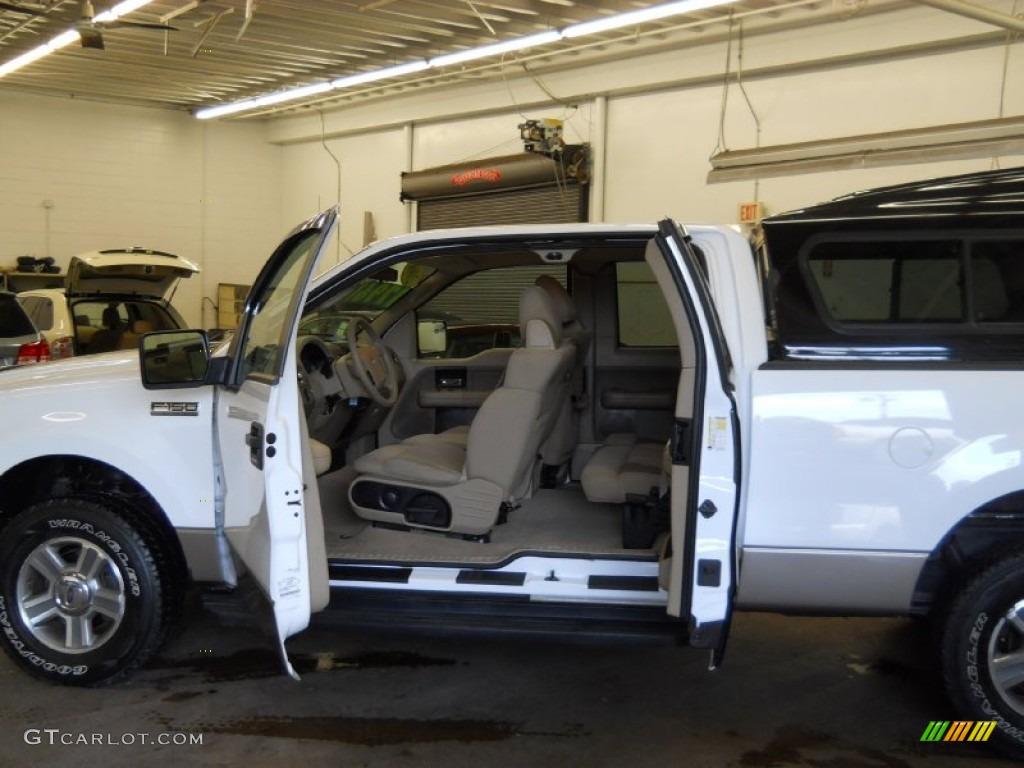 2006 F150 XLT SuperCab 4x4 - Oxford White / Tan photo #23