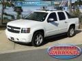 Summit White - Avalanche LTZ 4x4 Photo No. 1