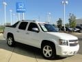 Summit White - Avalanche LTZ 4x4 Photo No. 3