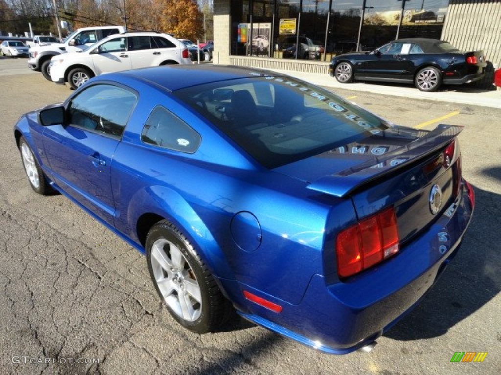 2006 Mustang GT Premium Coupe - Vista Blue Metallic / Dark Charcoal photo #2
