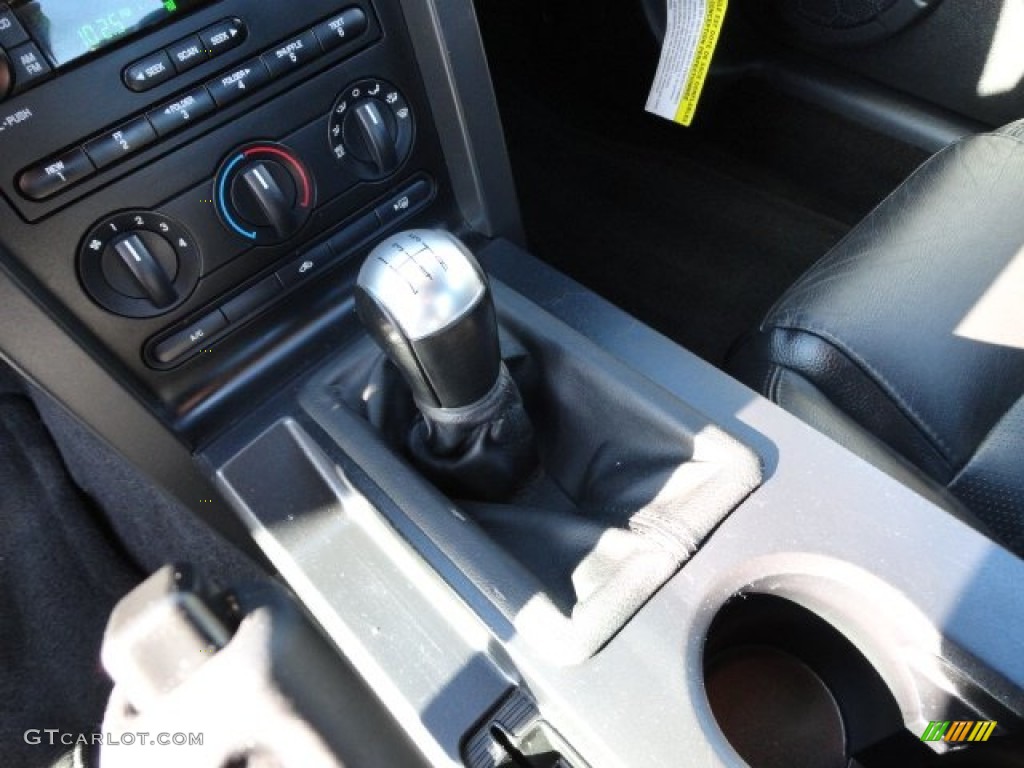 2006 Ford Mustang GT Premium Coupe 5 Speed Manual Transmission Photo #56210006