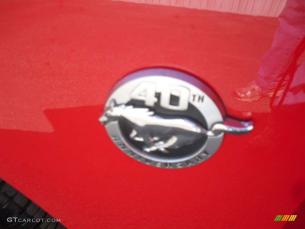 2004 Mustang V6 Coupe - Torch Red / Dark Charcoal photo #17