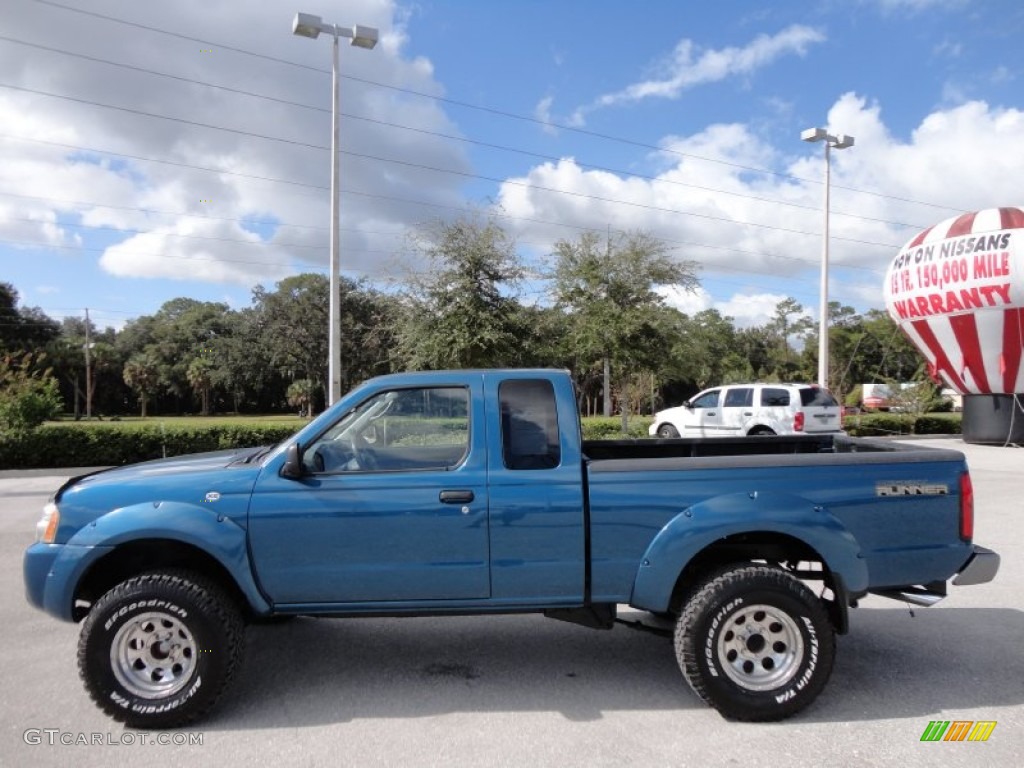 Electric Blue Metallic 2004 Nissan Frontier XE King Cab Desert Runner Exterior Photo #56211821