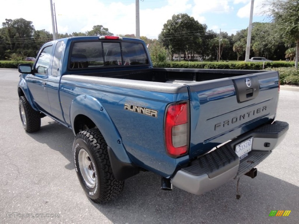 2004 Frontier XE King Cab Desert Runner - Electric Blue Metallic / Gray photo #3