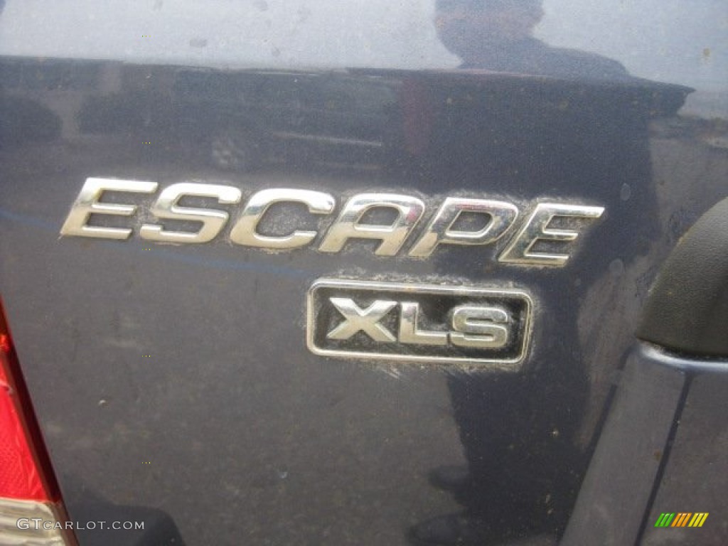 2001 Ford Escape XLS V6 4WD Marks and Logos Photos