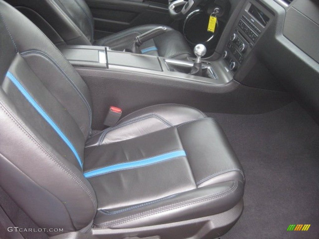 Charcoal Black/Grabber Blue Interior 2010 Ford Mustang GT Premium Coupe Photo #56213129