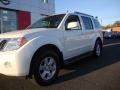 2008 Avalanche White Nissan Pathfinder SE 4x4  photo #2