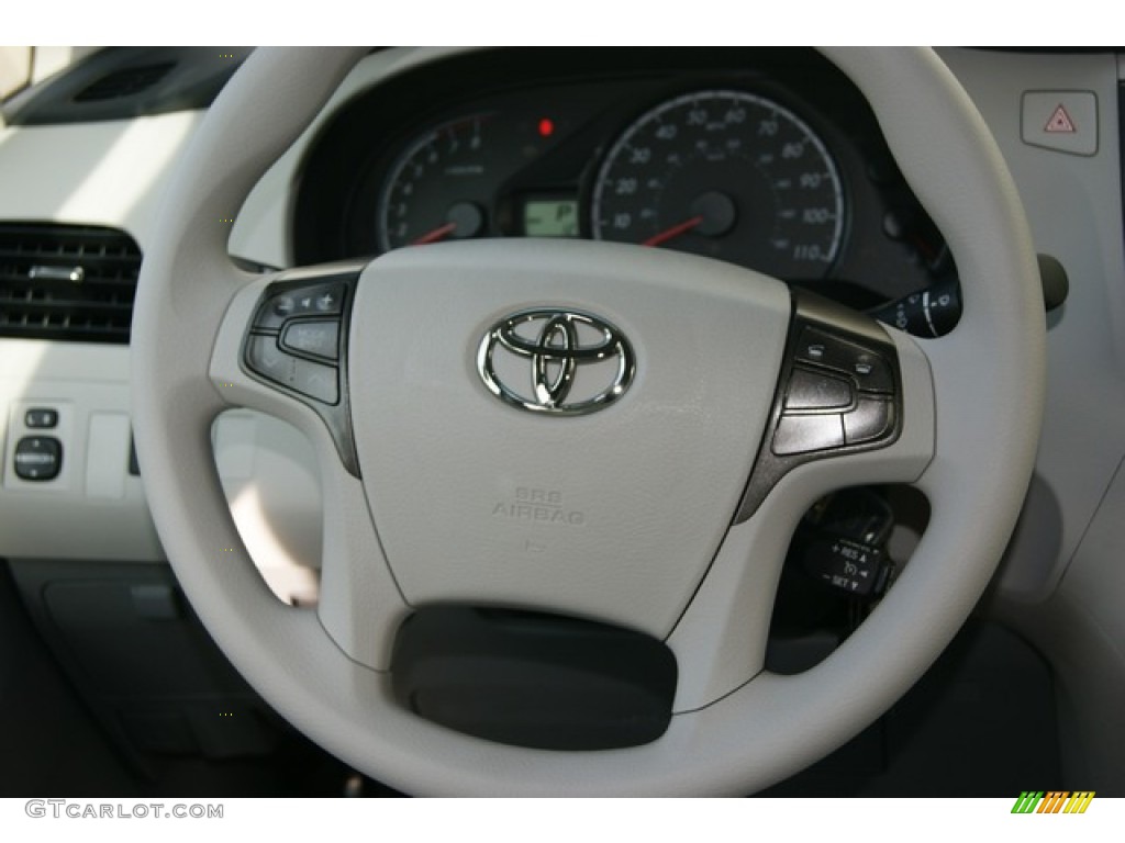 2012 Sienna LE - Silver Sky Metallic / Light Gray photo #13