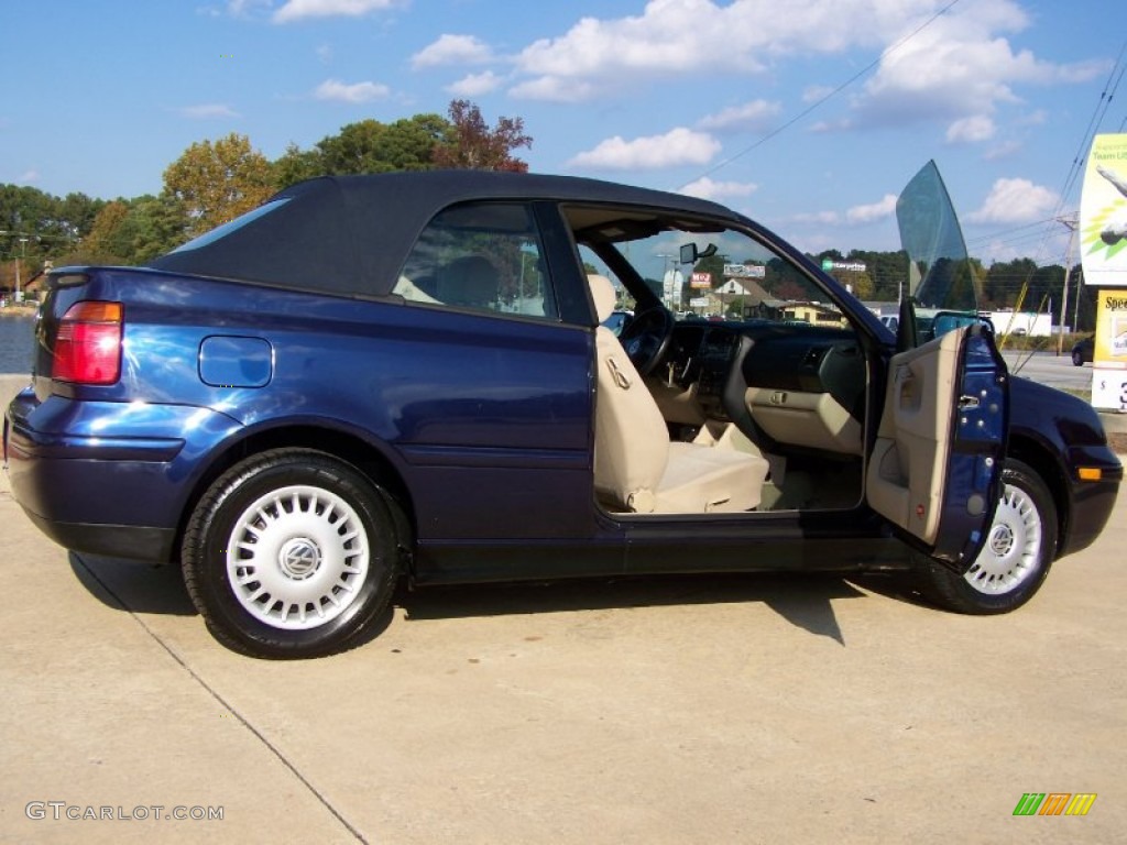 2002 Cabrio GLS - Marlin Blue Pearl / Black photo #20