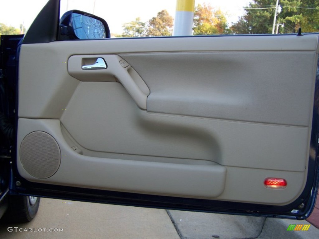 2002 Volkswagen Cabrio GLS Black Door Panel Photo #56215933