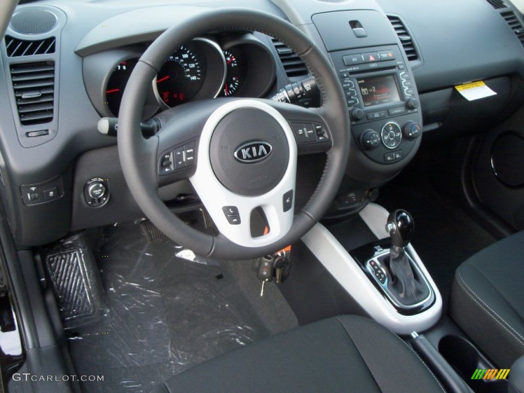Black Soul Logo Cloth Interior 2012 Kia Soul + Photo #56221892