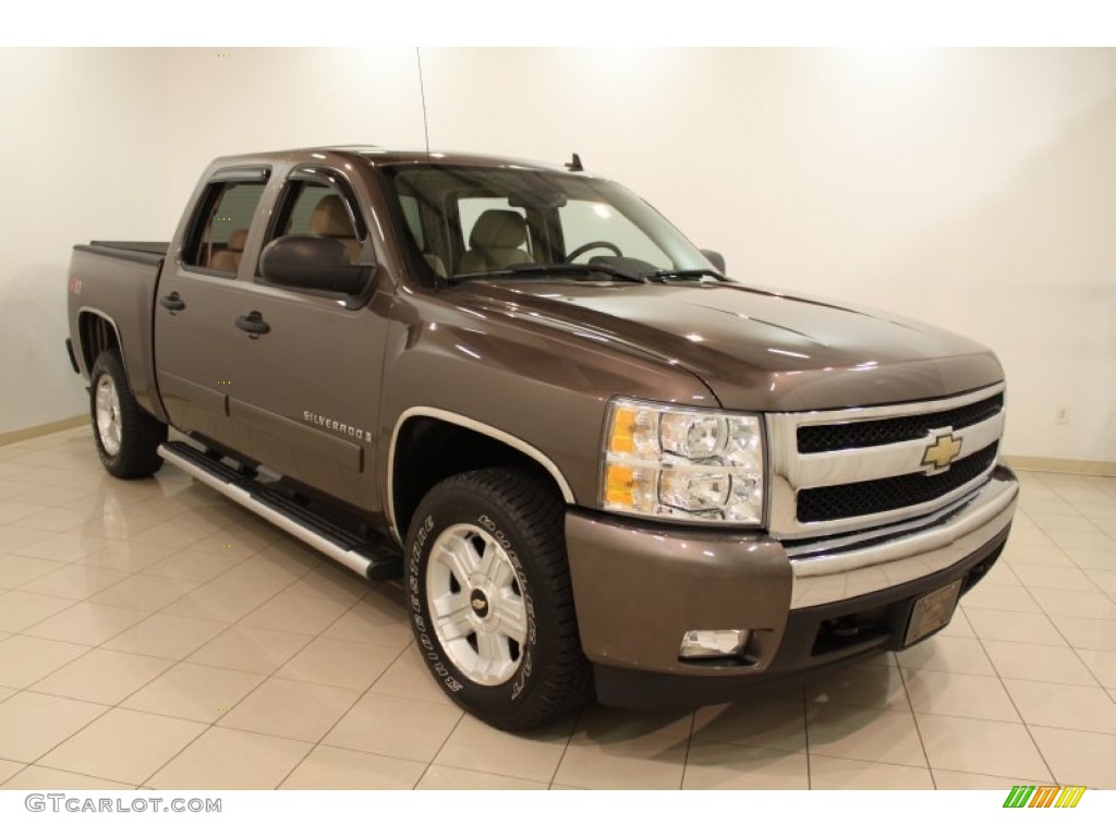 Desert Brown Metallic Chevrolet Silverado 1500