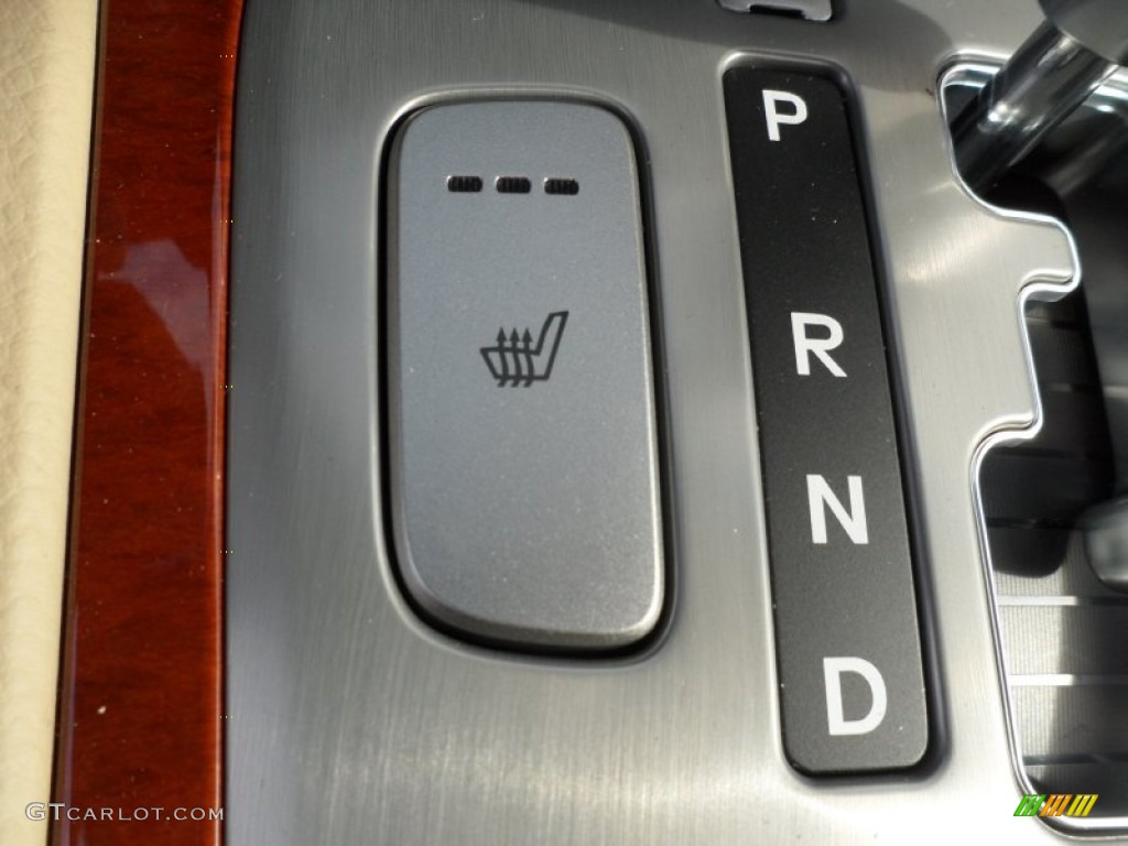 2012 Hyundai Genesis 3.8 Sedan Controls Photo #56223983